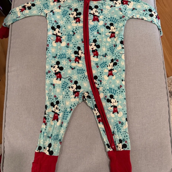 HTF Mickey Christmas Little Sleepies Zippy 3-6mo